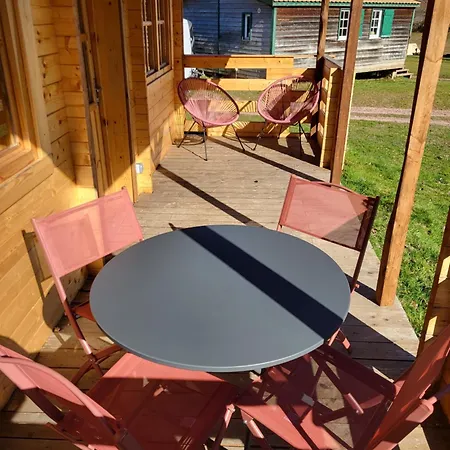 مكان تخييم Chalets