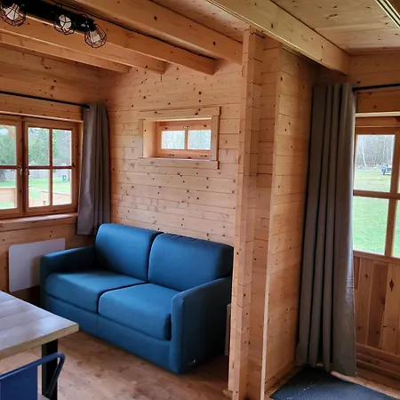 Chalets مكان تخييم *